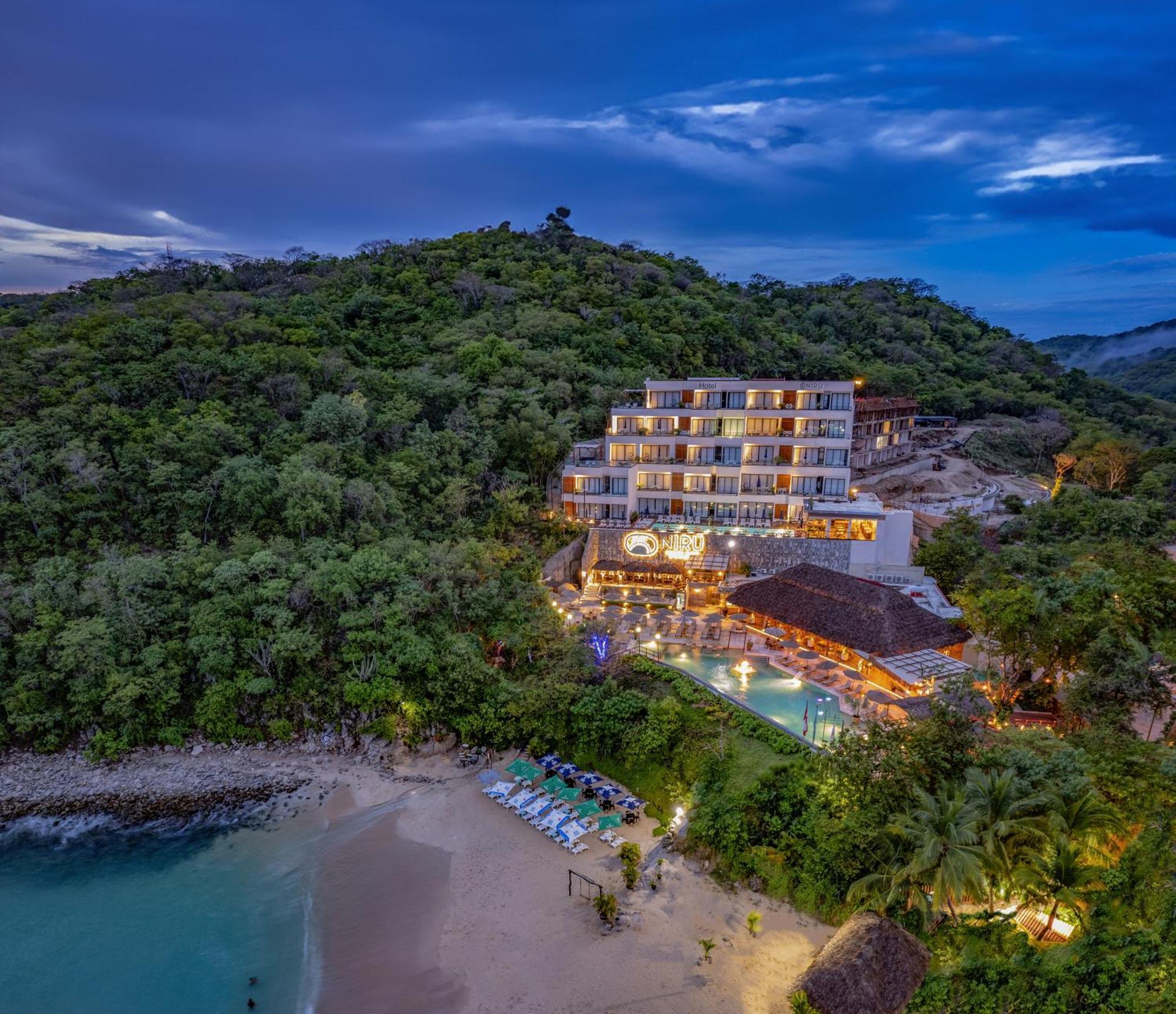 Niru Ocean Suites By Binniguenda Санта-Крус-Хуатулко Экстерьер фото